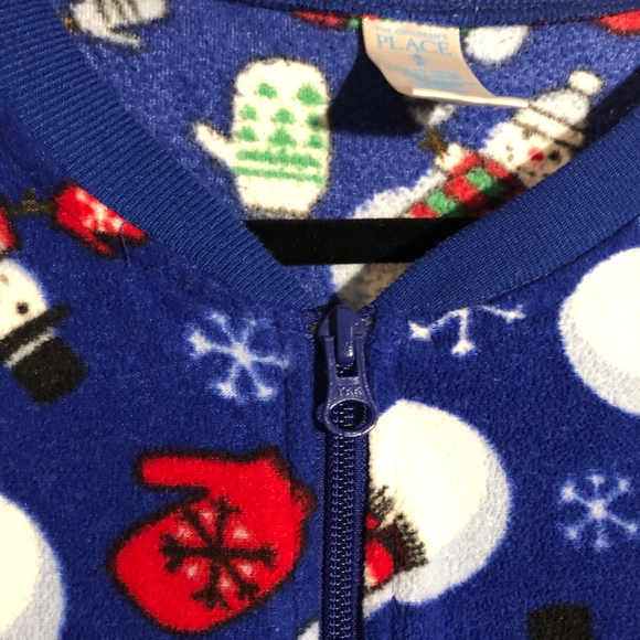 The Children's Place onsie pajama, size small - Picture 3 of 6